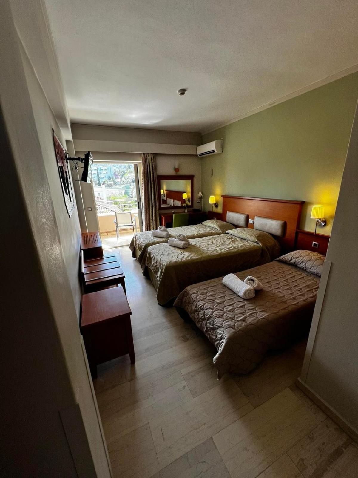 Paradise Lost Hotel-Apartments Tolo Bagian luar foto