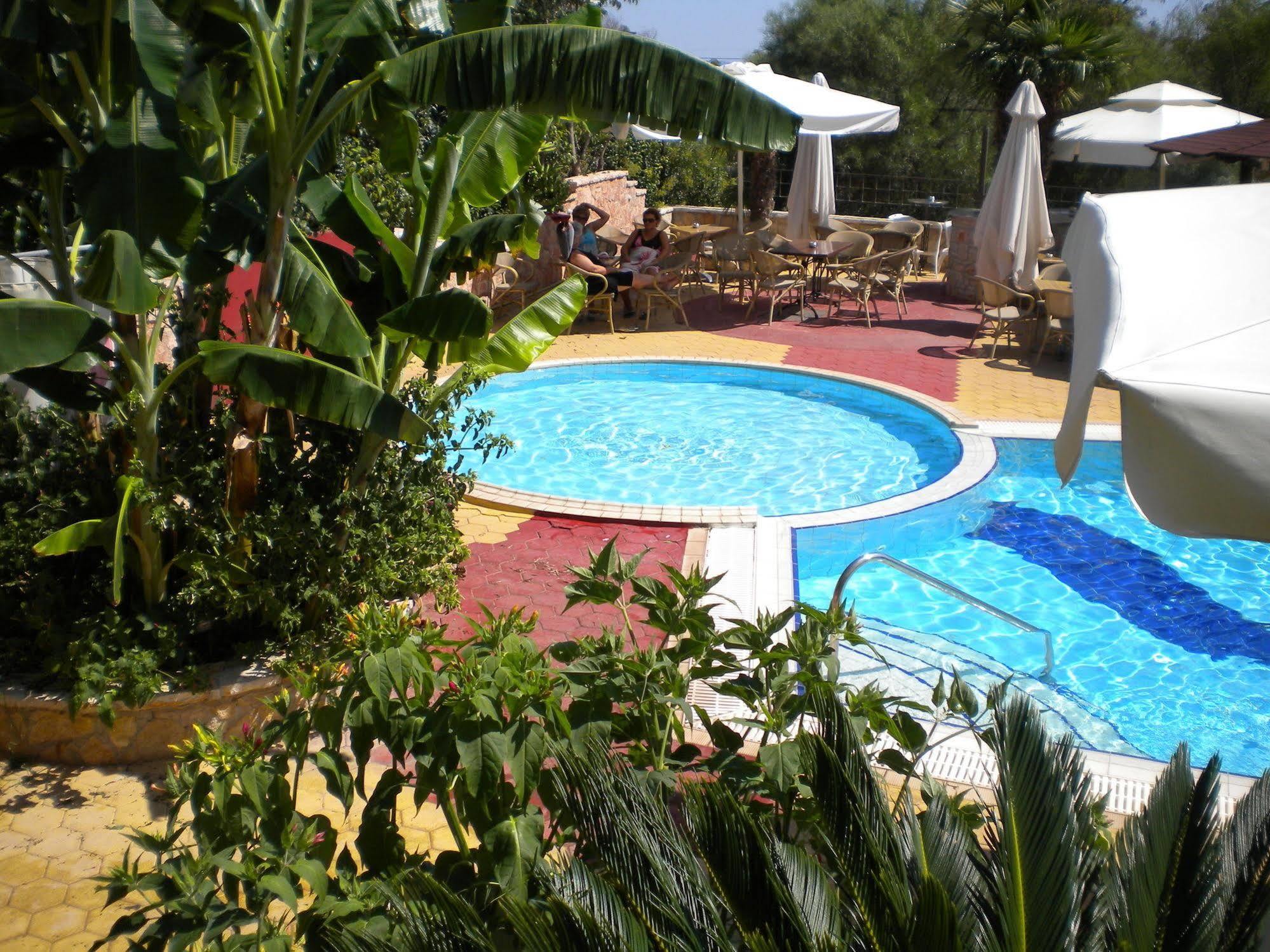 Paradise Lost Hotel-Apartments Tolo Bagian luar foto