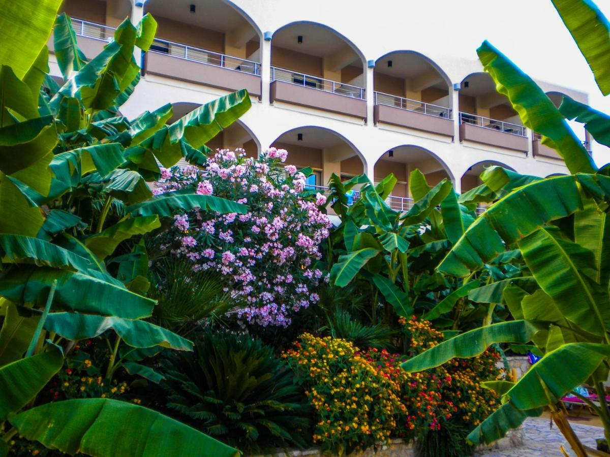 Paradise Lost Hotel-Apartments Tolo Bagian luar foto